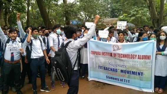 Degree College Classes in TIT Building ? TIT Students Protested